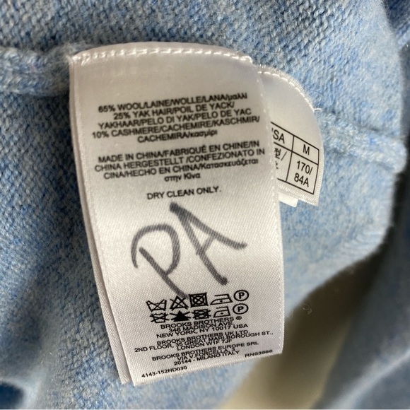 Brooks Brothers Wool & Cashmere Yak Pullover  Sweater Size Medium - Picture 8 of 8